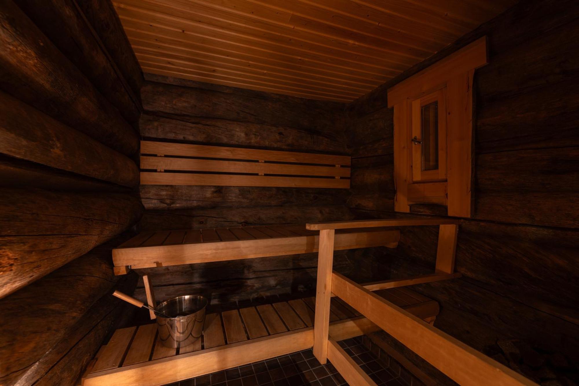 Kuukkeli Log Houses Villa Aurora "Pupula" ซาริเซลกา ภายนอก รูปภาพ
