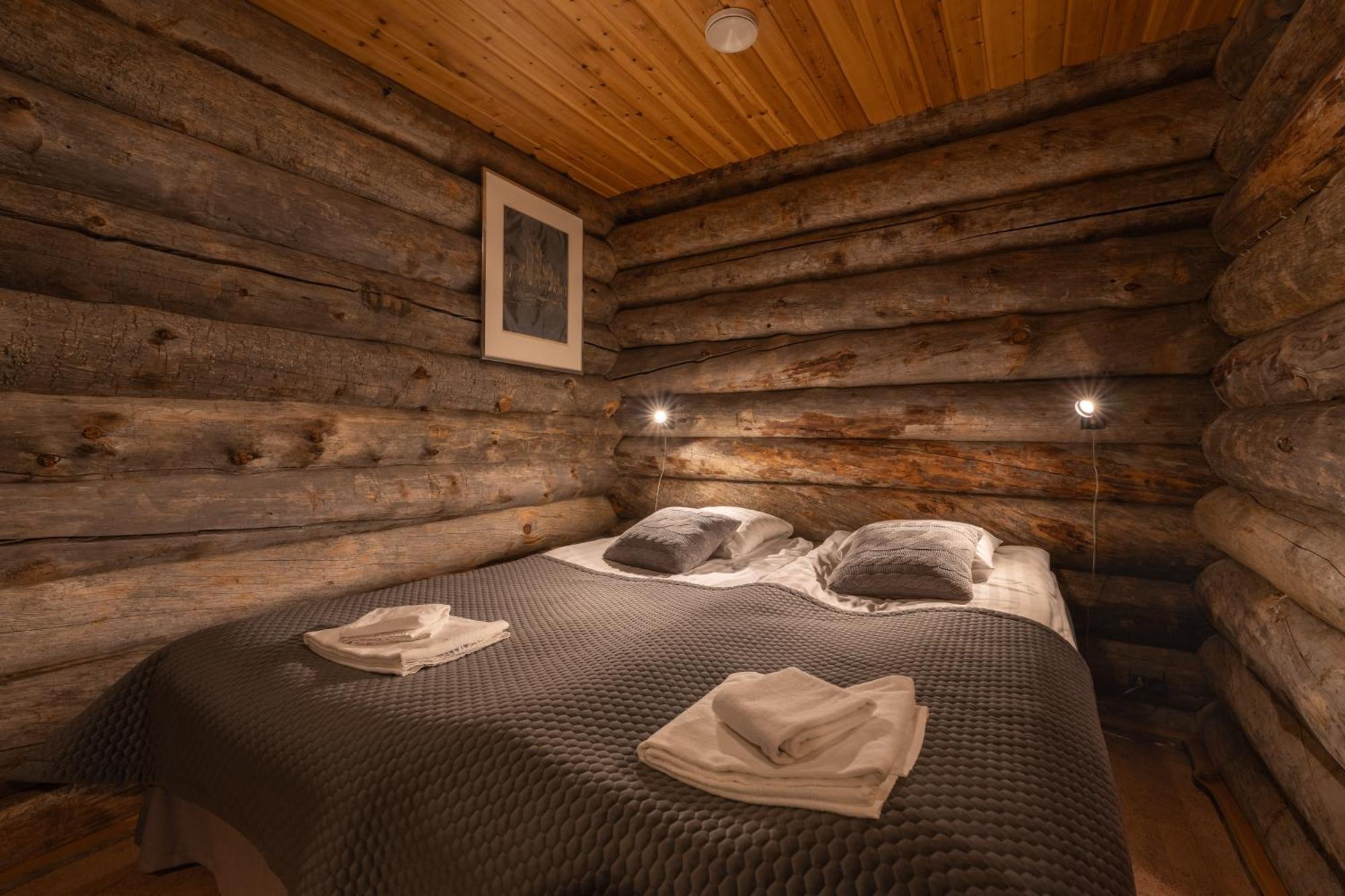Kuukkeli Log Houses Villa Aurora "Pupula" ซาริเซลกา ภายนอก รูปภาพ